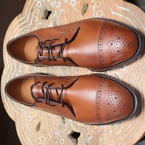 FootJoy Classics leather grain dress shoe
